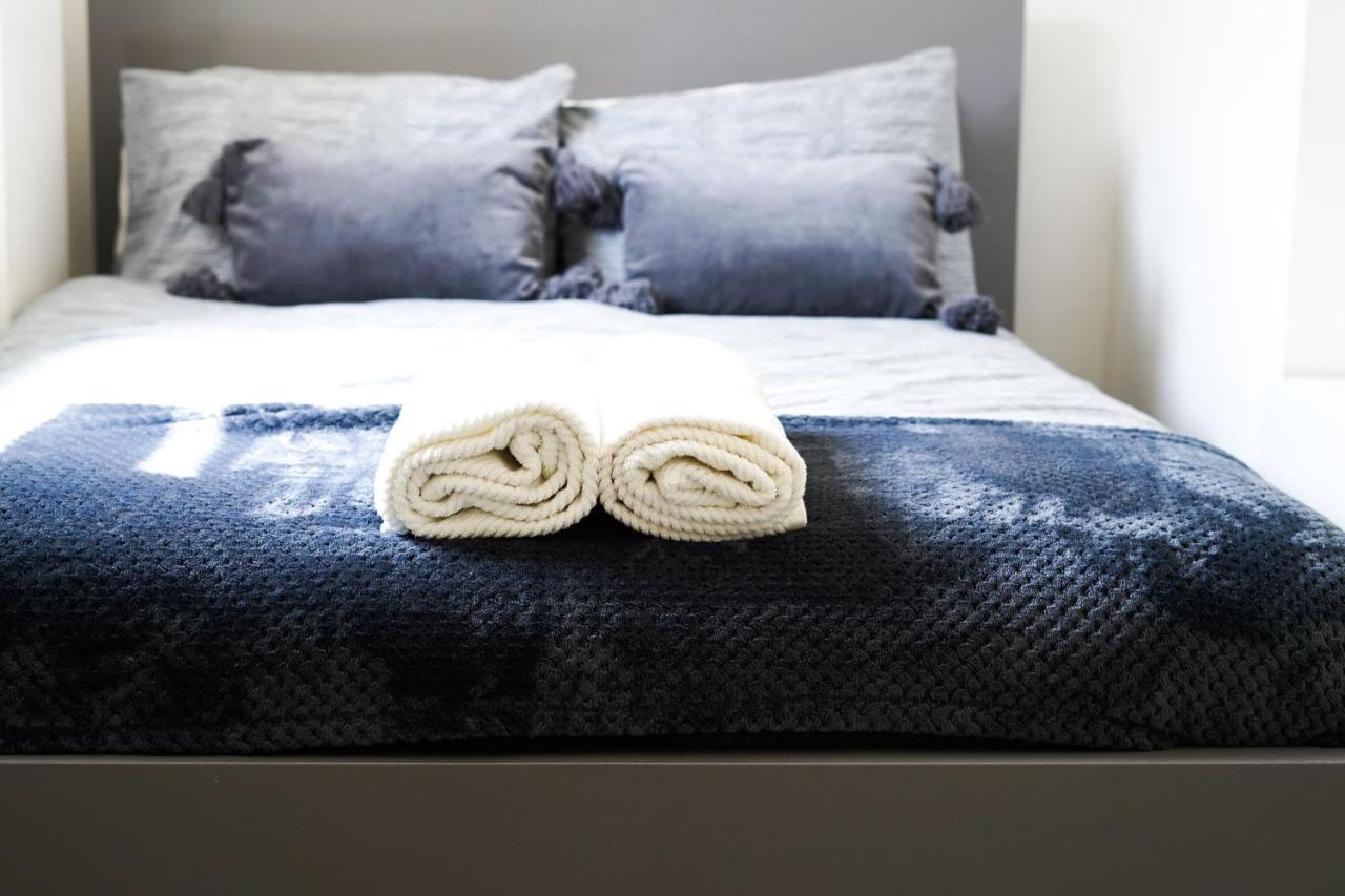 Brighton City Centre 2Br Apartment - Perfect For Contractors, Families & Groups - Free Parking & Walk To Beach ภายนอก รูปภาพ