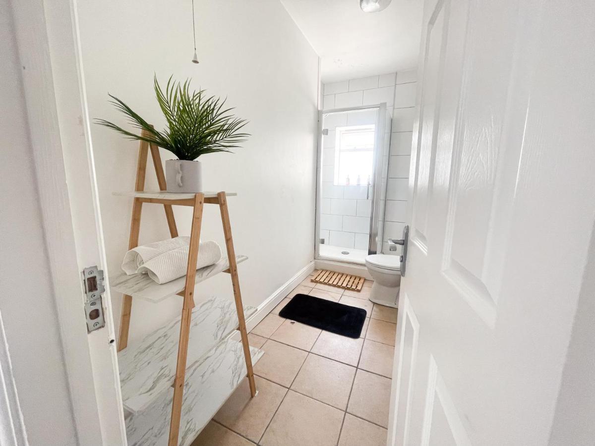 Brighton City Centre 2Br Apartment - Perfect For Contractors, Families & Groups - Free Parking & Walk To Beach ภายนอก รูปภาพ