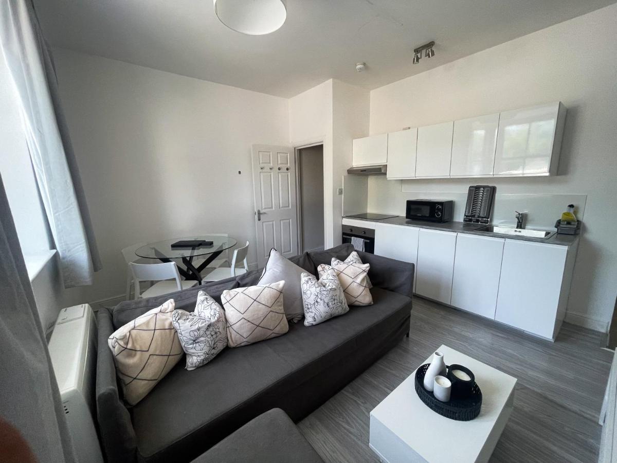 Brighton City Centre 2Br Apartment - Perfect For Contractors, Families & Groups - Free Parking & Walk To Beach ภายนอก รูปภาพ